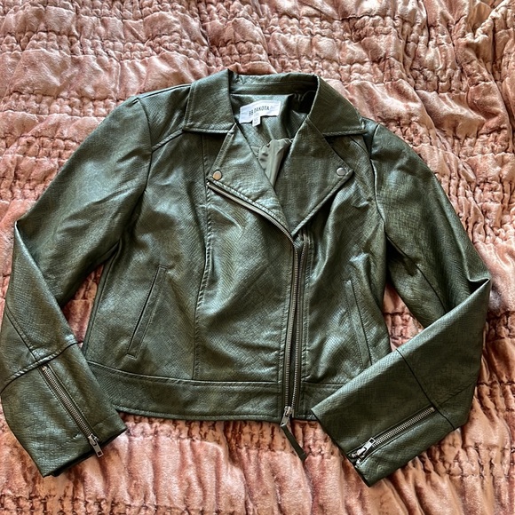 BB Dakota Green Leather Jacket - Picture 3 of 6